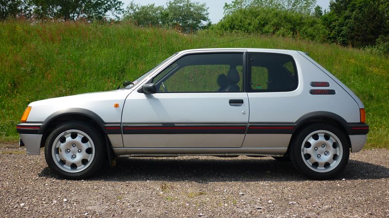 Peugeot 205