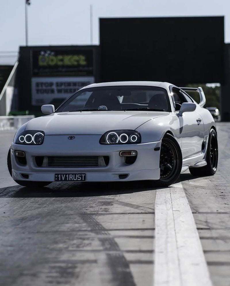 Toyota Supra (A80)