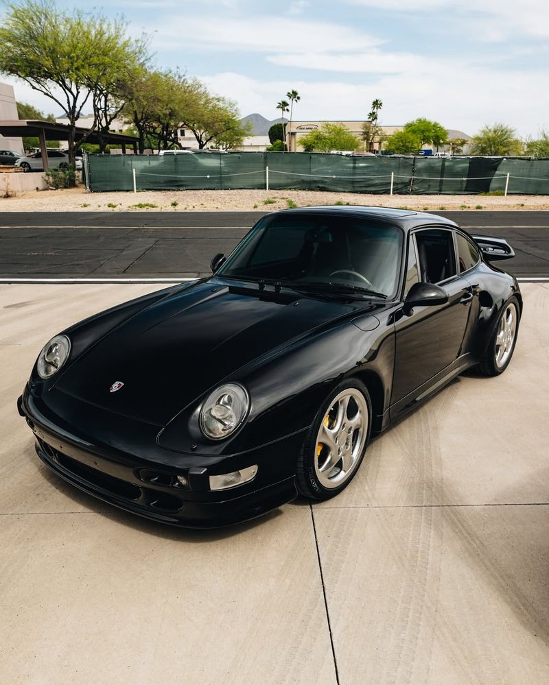 Porsche 911 (993)