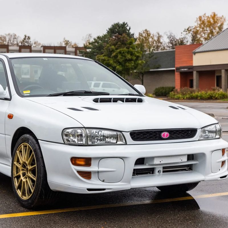 Subaru Impreza WRX STI (GC8)