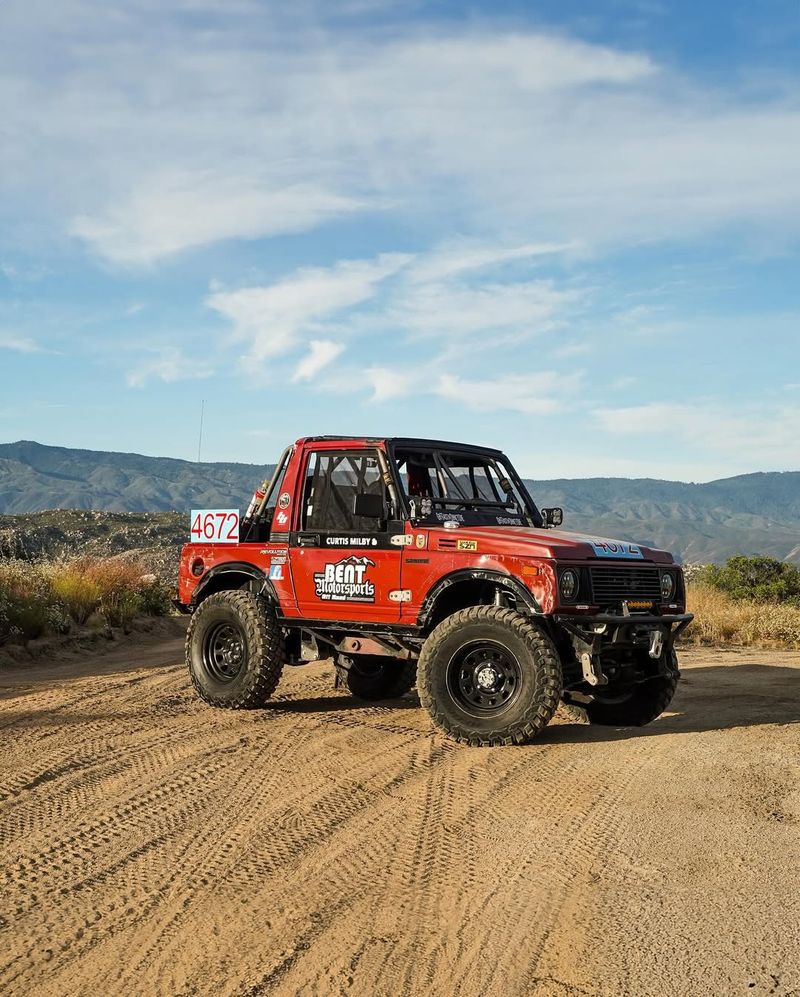 Suzuki Samurai