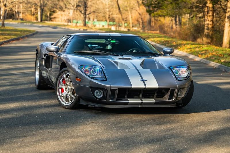 Ford GT (2005-2006)