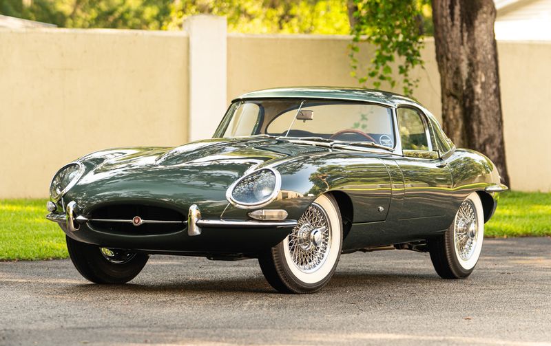 Jaguar E-Type (1961)