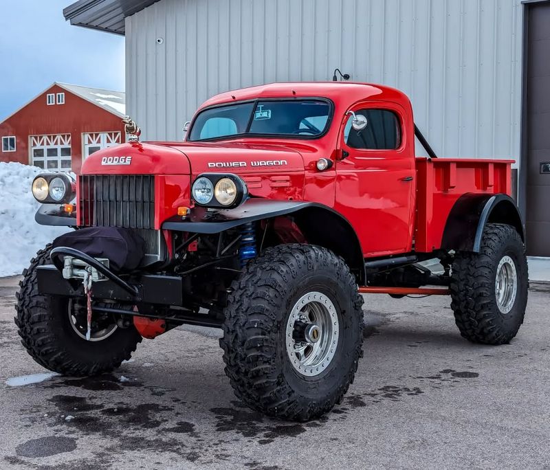 Dodge Power Wagon (Classic Model)