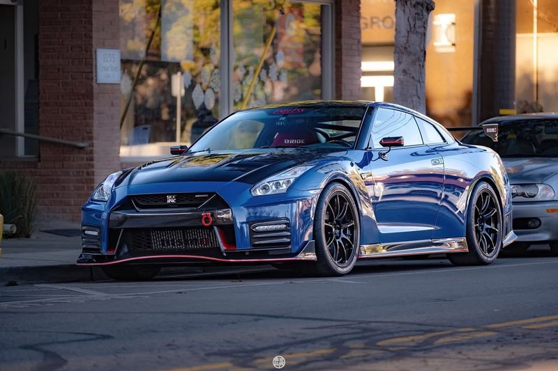 Nissan GT-R