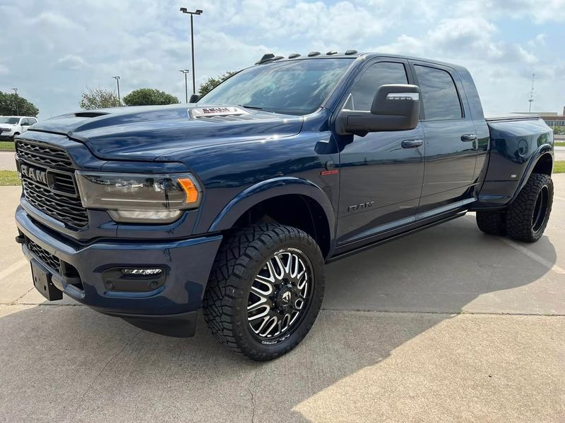 RAM 3500 Mega Cab Dually