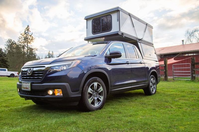 Honda Ridgeline (First Generation)