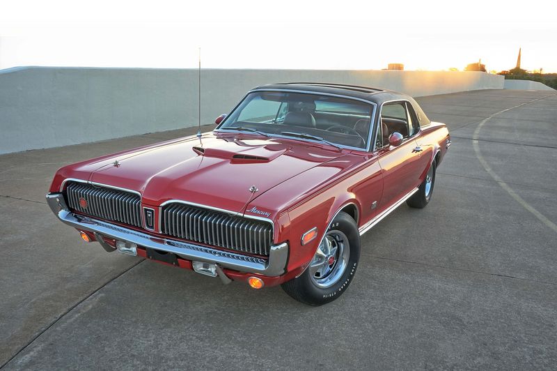 Mercury Cougar XR7-G