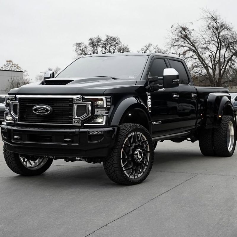 Ford F-450 Super Duty Dually