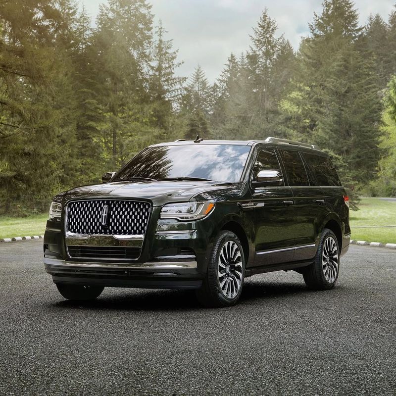 Lincoln Navigator