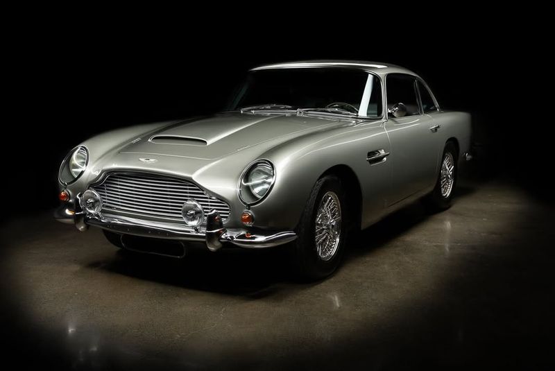 Aston Martin DB5 (1964)