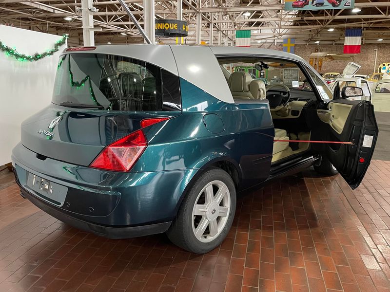 Renault Avantime - Double-Hinged Doors