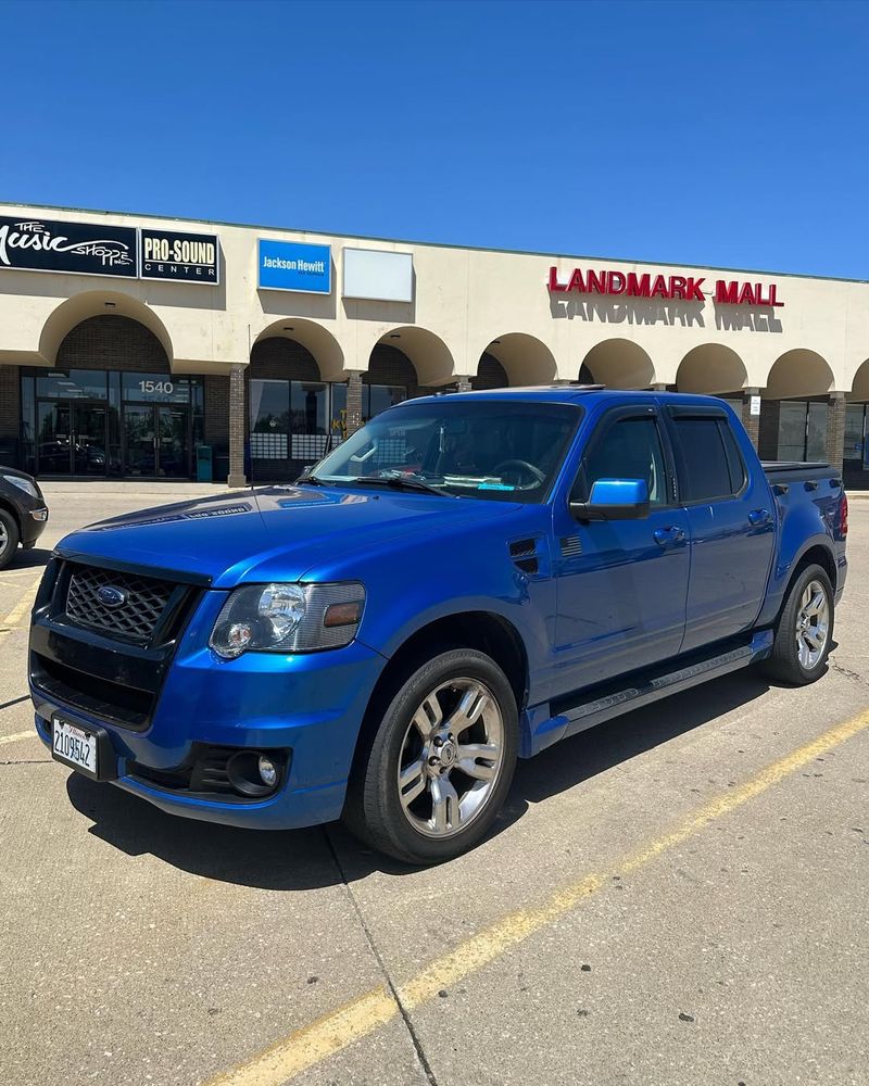 Ford Explorer Sport Trac