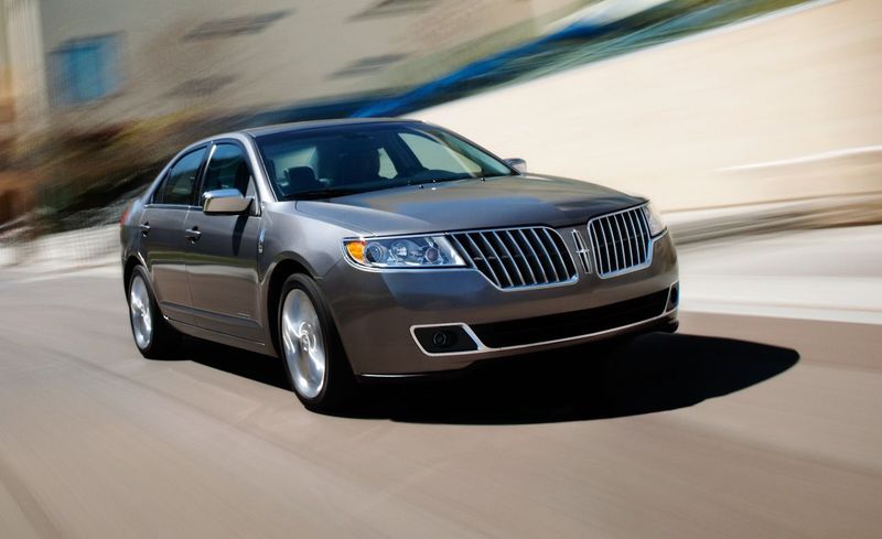 2011–2013 Lincoln MKZ Hybrid