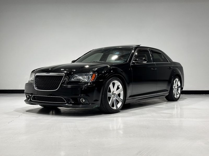 2012 Chrysler 300 SRT8