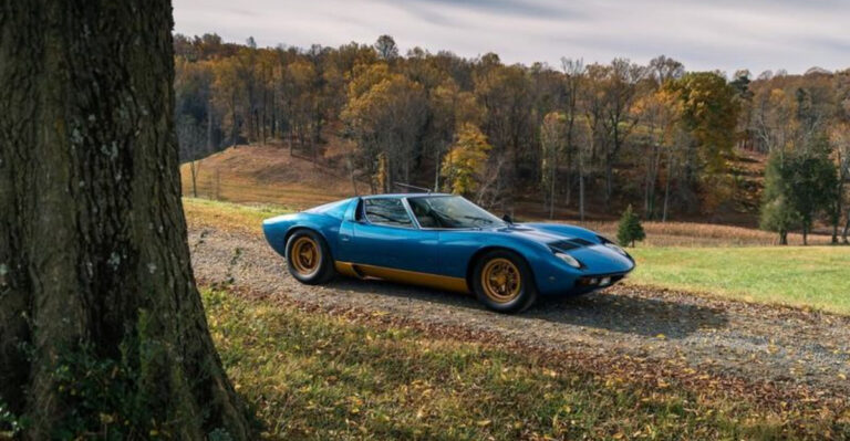 22 Timeless Car Designs That’ll Never Get Old