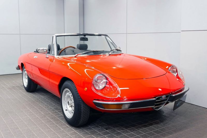 Alfa Romeo Spider (1966–1994)
