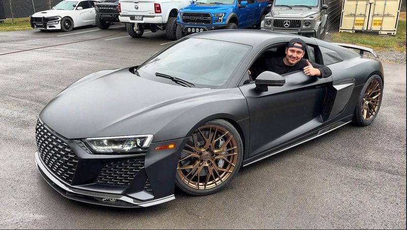 Audi R8