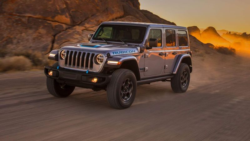 Jeep Wrangler (2-Door, Especially 2007–2017)