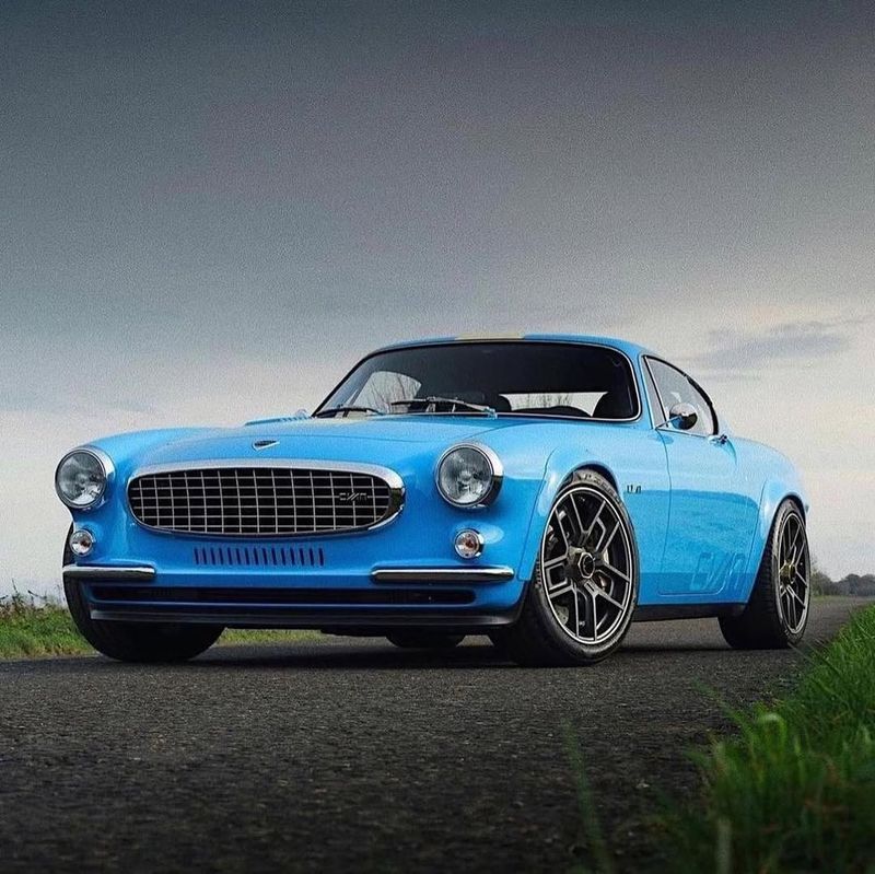 Volvo P1800 (1961–1973)