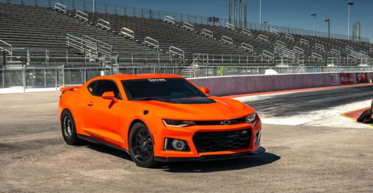 Top 12 Muscle Cars Still Roaming the Streets Of Miami