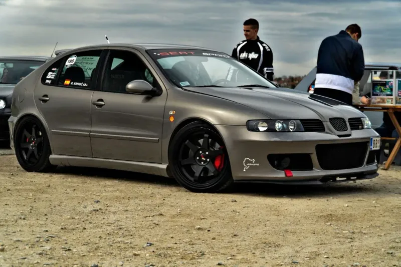 Seat Leon Cupra R (Mk1)