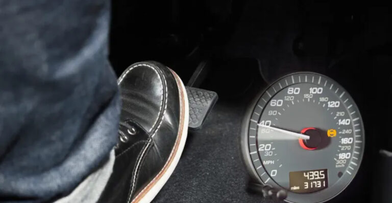 12 Ways Your Driving Habits Are Wasting Fuel (Without You Even Realizing It)