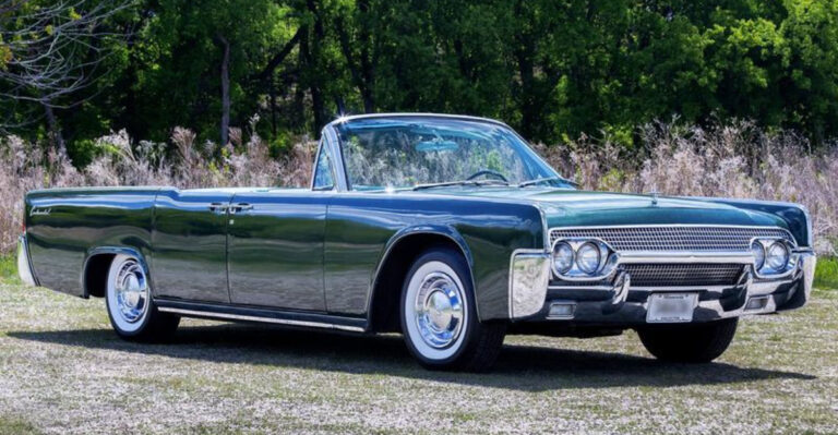 20 Massive Cars From The 1960s That Made Roads Feel Tiny