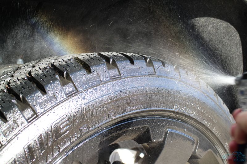 Tire Dressings with Petroleum Distillates