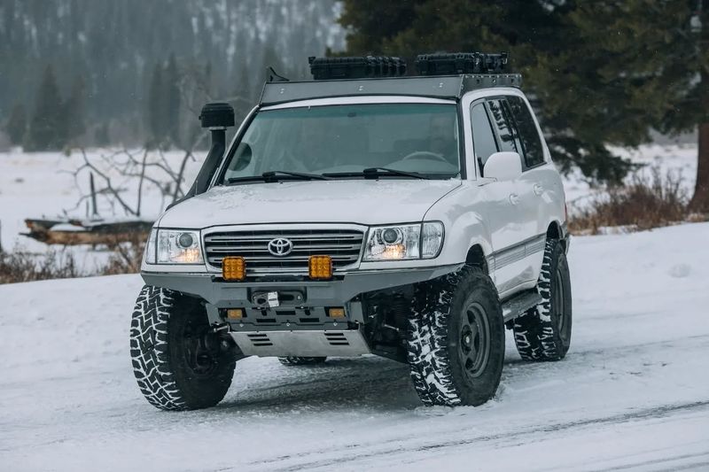 Land Cruiser 100 Series