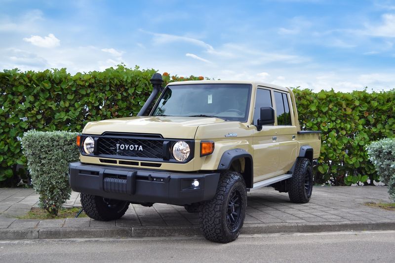 Land Cruiser 70 Series