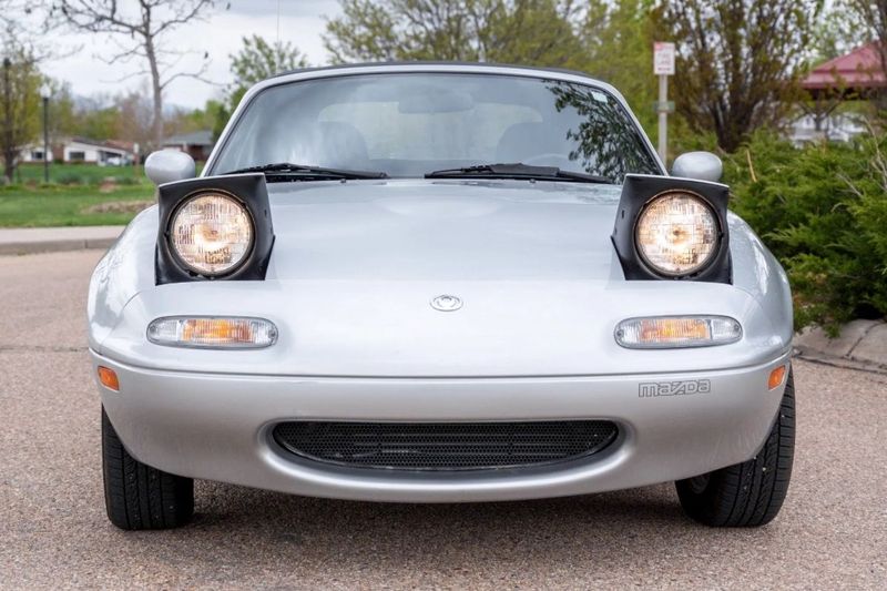 Pop-Up Headlights