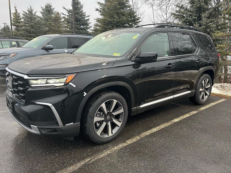 Honda Pilot: The Minivan Alternative