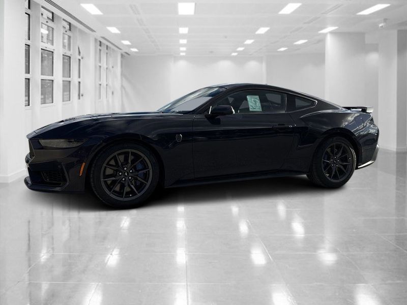 Ford Mustang Dark Horse