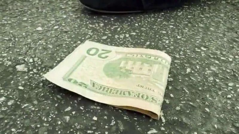 The Dropped Money Trick