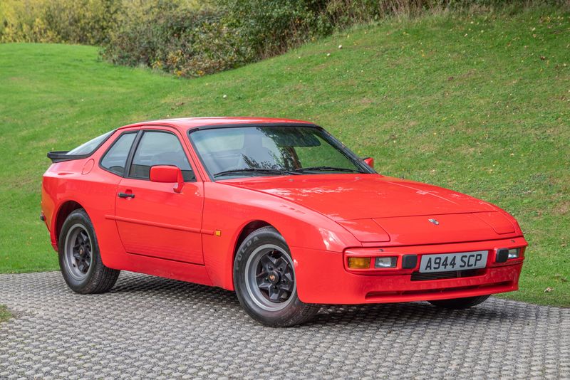 1982-1988 Porsche 944: The Poor Man's Porsche Stays That Way