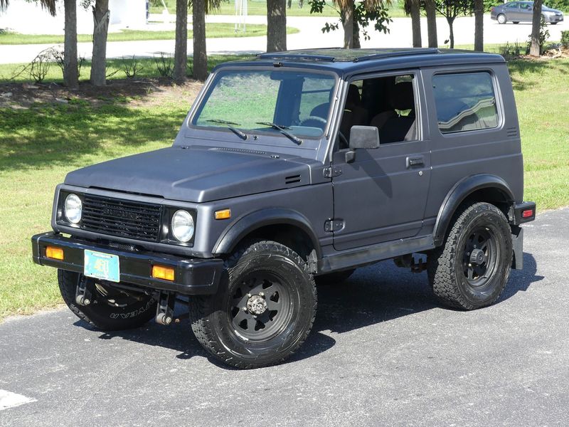 Suzuki Samurai