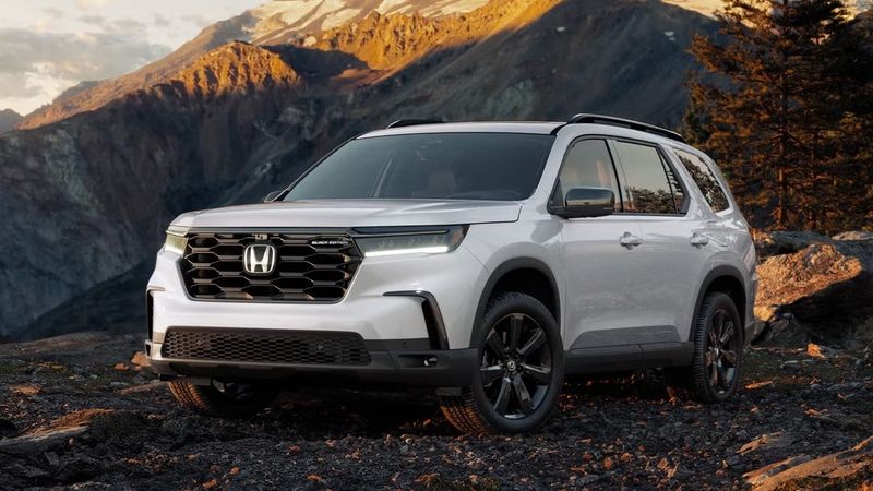 Honda Pilot: The Reliable Road Warrior
