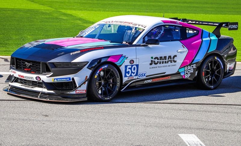 Ford Mustang GT4