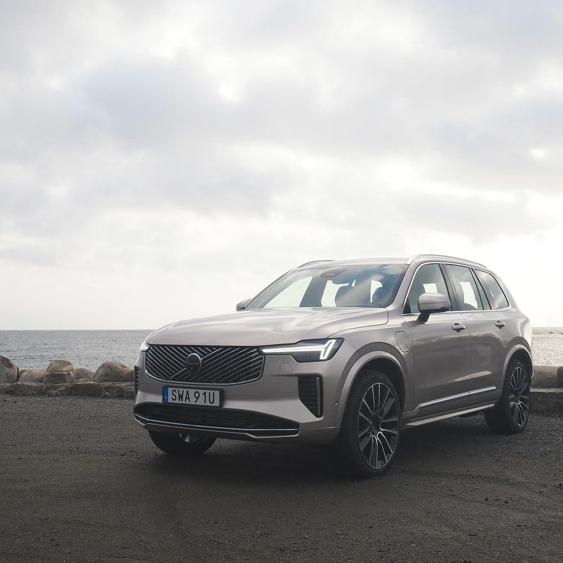 Volvo XC90: The Safety Superstar