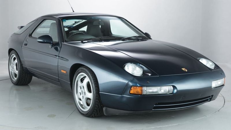 Porsche 928 (early models)