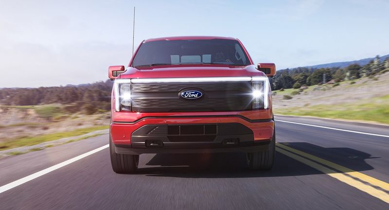 Ford F-150 Lightning - Electrified Workhorse