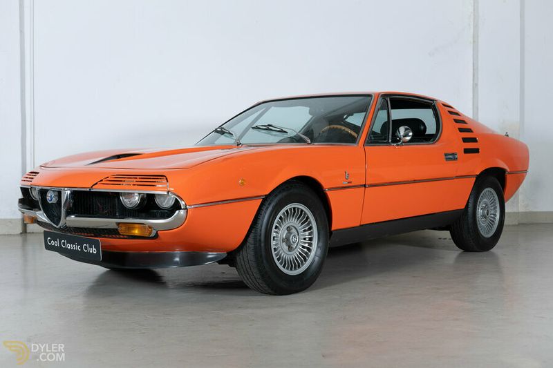 Alfa Romeo Montreal